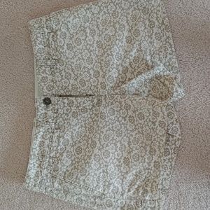 Loft cotton size 6 shorts